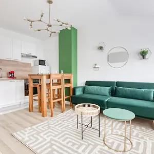 Appartement Jacuzzi élégance, Louvres