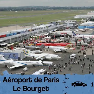 Appartement Smart House Airport Cdg, Asterix, Louvres